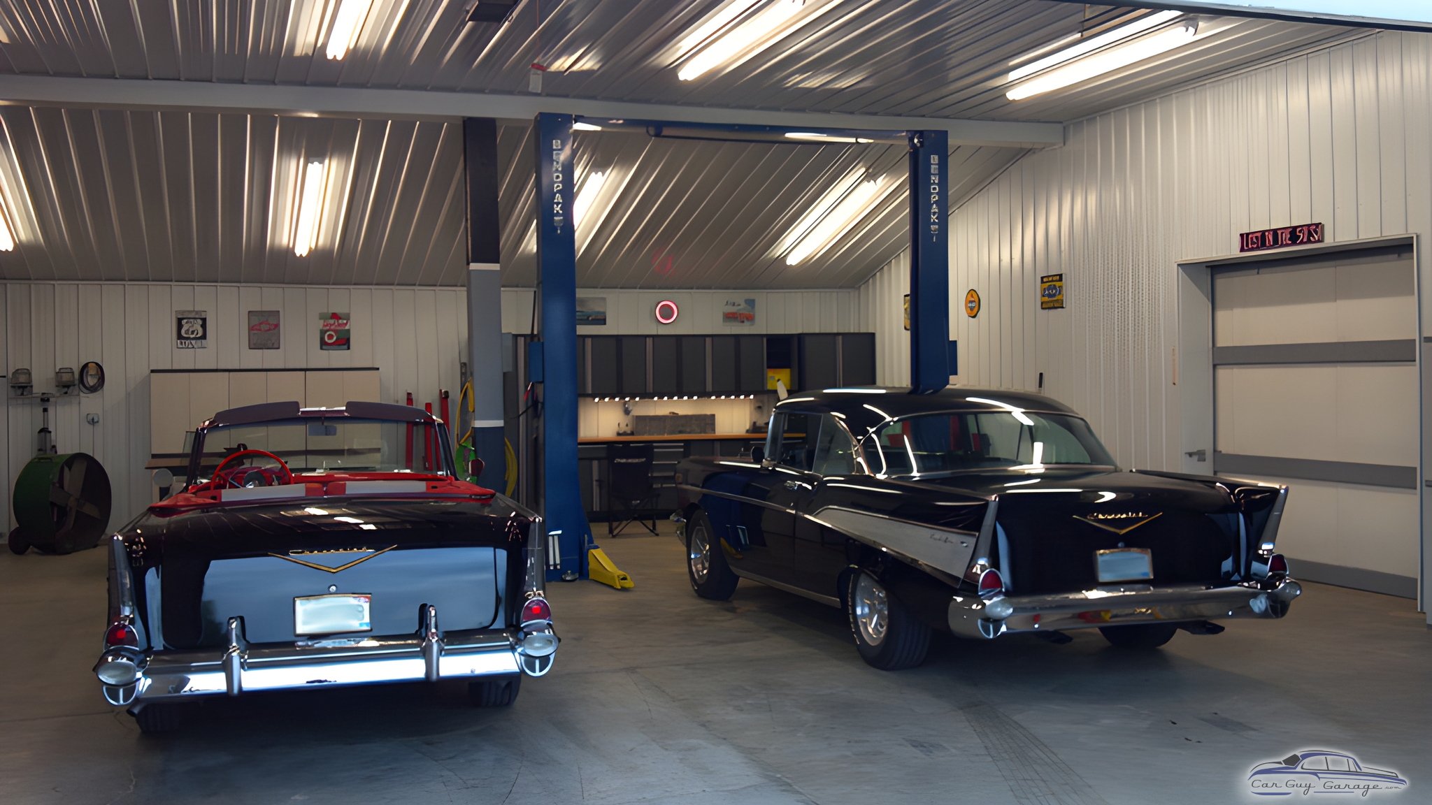 Classic Car Garage with Lift and Cabinets - Robert from Springfield, TN