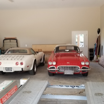 Classic Corvettes and Kayaks in Spacious Garage - Carl from Rochester Hills, Michigan