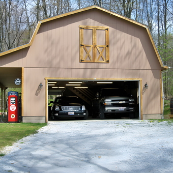 Spacious Barn-Style Garage With Vintage Gas Pump - Mike from Chagrin Falls, OH