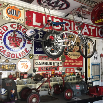 Vintage Gas Station Signs and Classic Bicycles Display - The kid from Pleasanton, CA