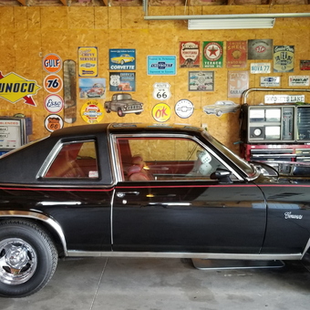 Classic Car Garage with Vintage Signs and Gas Pump - Bob from Hartville, Ohio