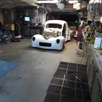 Classic Car Project and Garage Workbench Setup - Dan from Modesto, CA