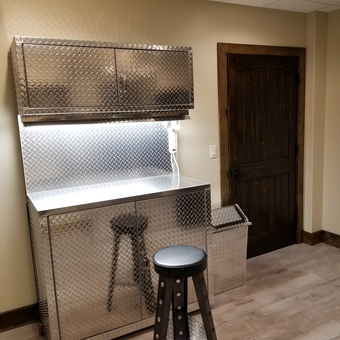 Diamond Plate Garage Cabinets and Stool - Sal's Sportsman's Closet
