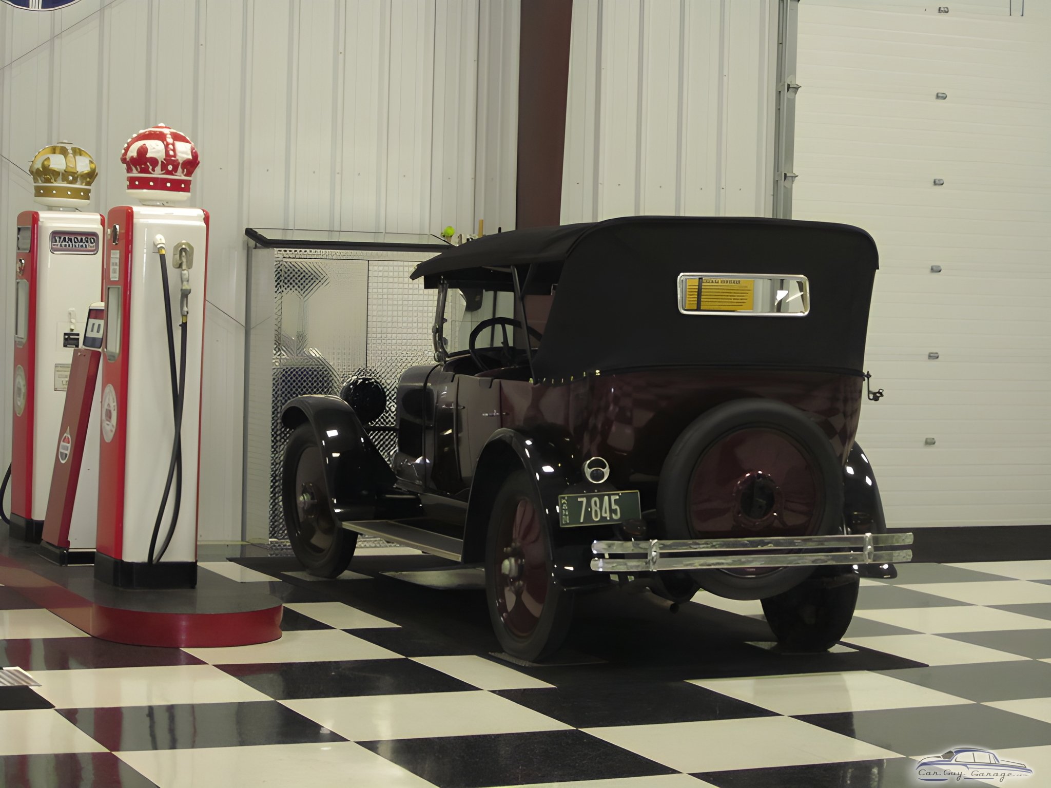 Vintage Car and Retro Gas Pumps in Classic Garage - R & L Farms from Garden City, KS