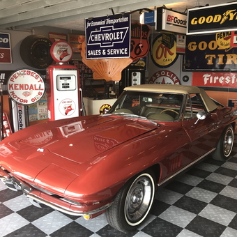 Vintage Gas Station Signs and Classic Car Display - Ray from Bradenton, FL