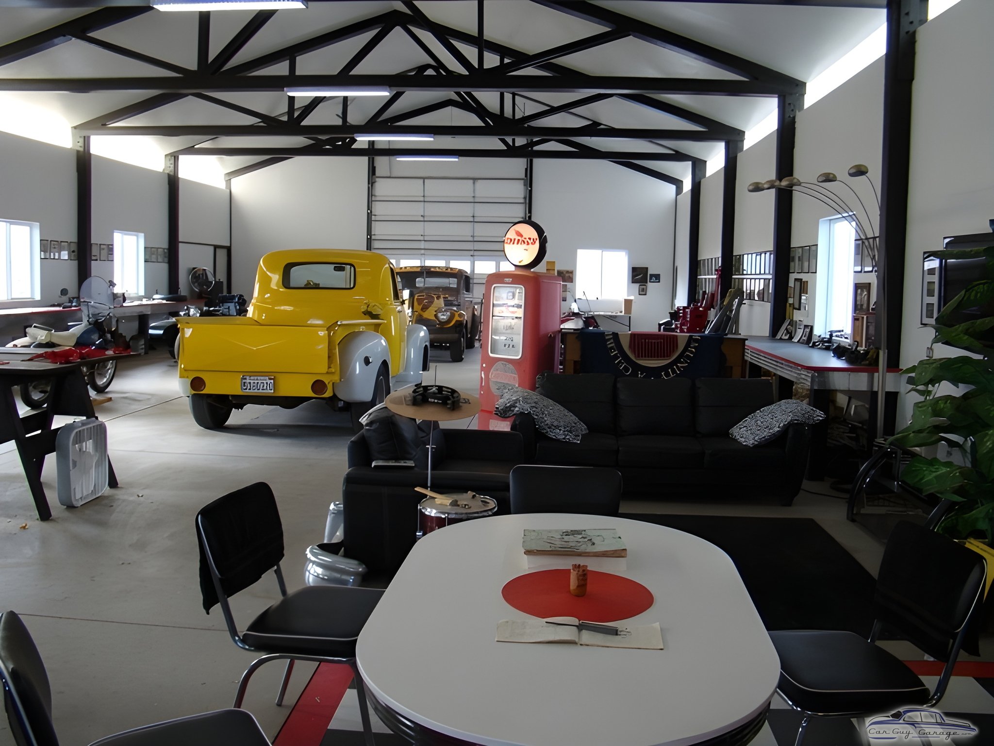 Classic Garage with Yellow Truck, Lounge and Decor - Skull from WELLINGTON, NV