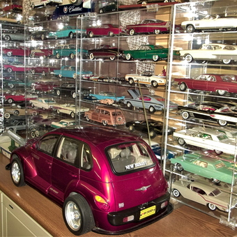 Diecast Car Display Cases and Collectible Models - caddyman