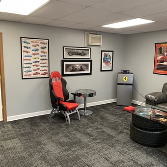 Automotive Decor Garage with Racing Chair and Tire Table - Jack