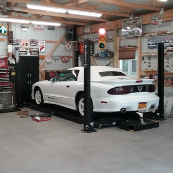 Classic Car Garage with Lift and Tool Storage - Tpcaz from Niagara Falls, NY