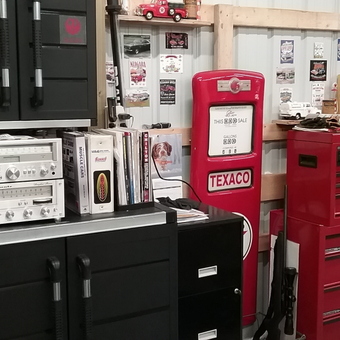Garage with Tool Chests and Texaco Gas Pump - Tpcaz from Niagara Falls, NY