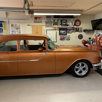 Classic Car Garage with Wall Decor and Storage - Doug from La Verne, CA
