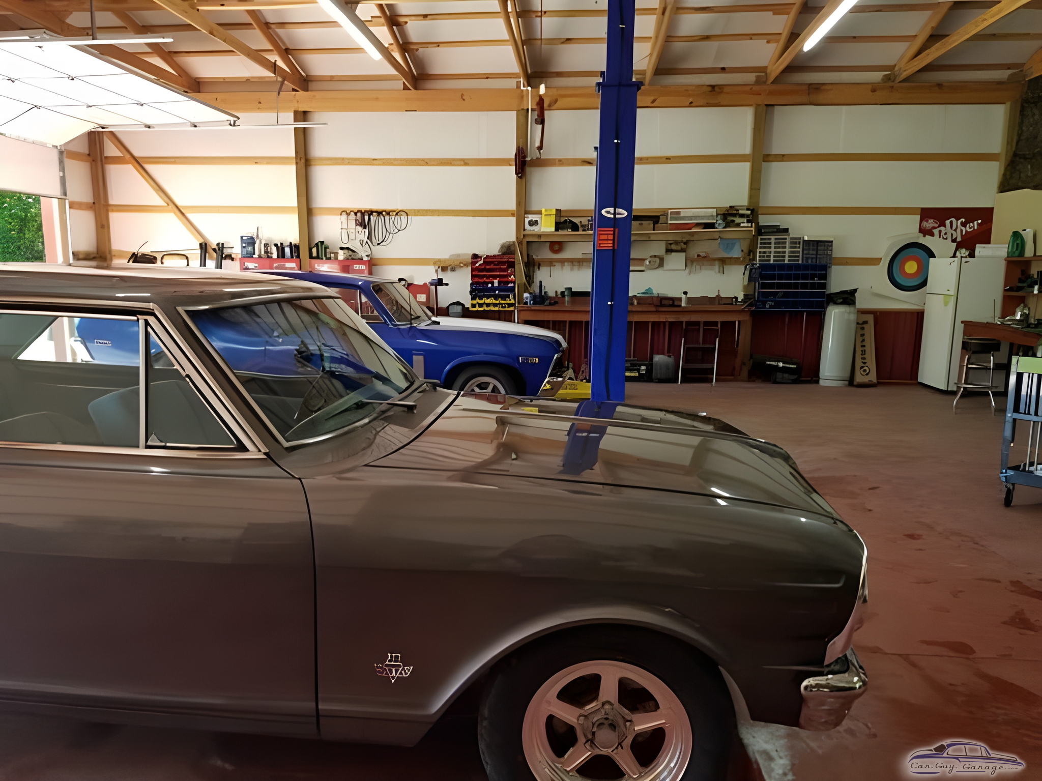 Classic Cars in Spacious Garage with Lift - Sonny from Locust Grove, OK
