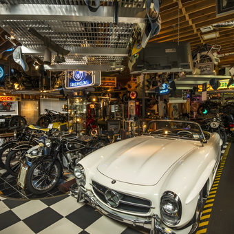 Classic Mercedes, Vintage Motorcycles, Neon Signs in Garage - Petsr