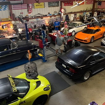 Classic and Sports Car Garage with Wall Decor - Travi from Bradenton, FL