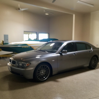 Luxury Sedan and Speedboat in Spacious Garage - Jack from Tucson, AZ