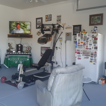 Garage with Gym Equipment, Fridge, TV, Decor - Micheal from Murrieta, CA