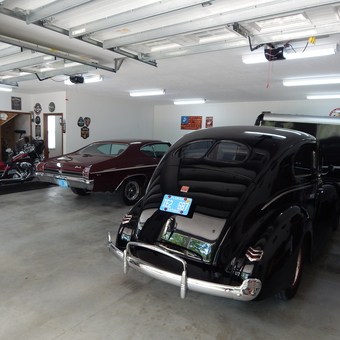 Classic Cars, Motorcycles, and Wall Decor in Spacious Garage - Double D from Newberry, FL