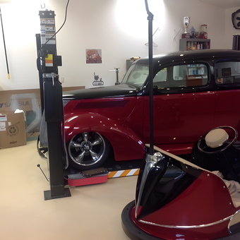 Classic Car Garage with Lift and Storage - Alain from Corral de Tierra, CA