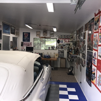 Classic Car Garage with Wall Art and Memorabilia - Bill from Roseburg, OR