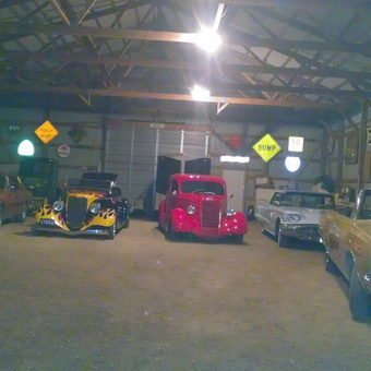 Classic cars and vintage signs in spacious garage - Wally from Charles City, IA