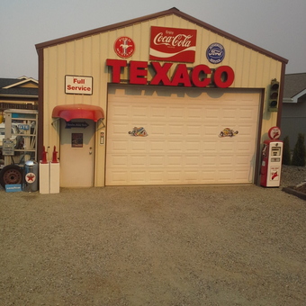 Texaco themed garage with vintage signs and gas pump - Randal from Wenatchee, WA