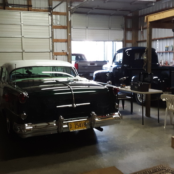 Classic Cars and Workbenches in Spacious Garage - Marlin from Woodburn, OR