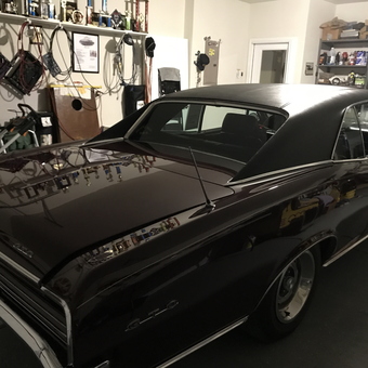 Classic Car Garage with Tools and Shelving - Bob from San Antonio, TX