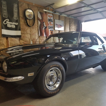 Classic Camaro SS in Garage with Wall Decor - BB68SS from New Orleans, LA