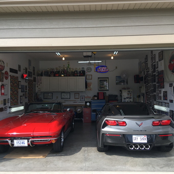 Corvette Garage with Wall Decor and Neon Signs - Dale from Lincoln, NE