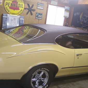 Classic yellow muscle car and Pennzoil sign wall decor - Cody from Huntington, IN