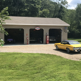 Classic Car Garage with Texaco Signs and Vintage Pump - Kurt from Georgetown, PA