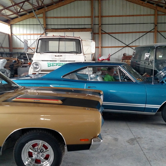 Classic Cars and Vintage Trucks in Spacious Garage - Howard from West Springfield, PA