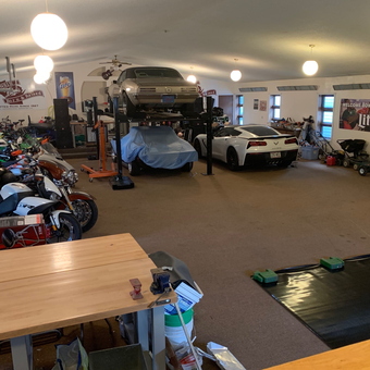 Spacious garage with car lift, motorcycles, and Corvette - Bart from Cadott, WI