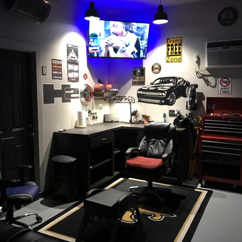 Garage Lounge with Wall Art and Tool Chest - Captndon from West Monroe, LA