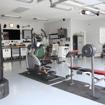 Home Gym Garage With Workbench and Storage - Tommy from Toney, AL