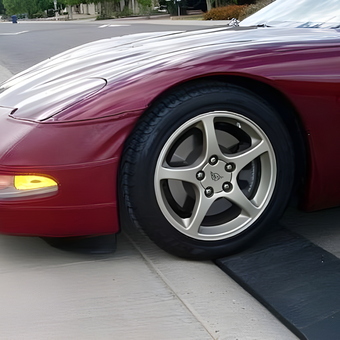 Garage Curb Ramp for Low Profile Sports Cars
