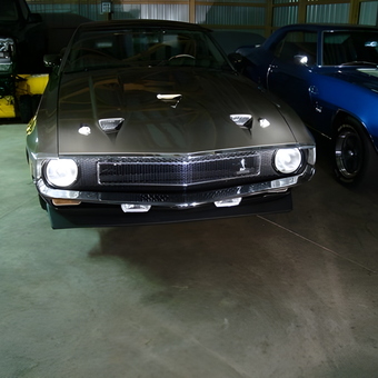 Classic Cars Parked in Spacious Garage - Mel from Westminster, MD