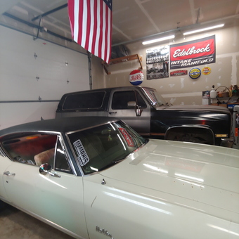 Classic Cars, Garage Signs, and American Flag Display - Mark from Columbia City, OR