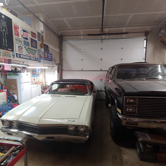 Classic Cars and Vintage Garage Signs Display - Mark from Columbia City, OR