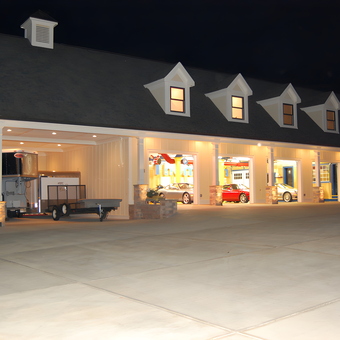 Spacious multi-bay garage with cars and trailers - Randy from Cartersville, GA