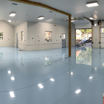 Spacious Garage With Epoxy Floor and Overhead Lighting - Justin from Richmond, VA
