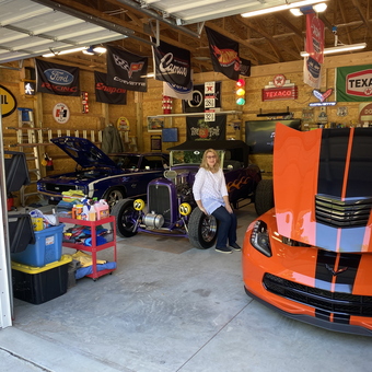Classic Cars Garage with Vintage Signs and Decor - Kurt from Georgetown, PA