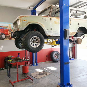 Classic SUV on Two Post Lift in Organized Garage - Gootjr from Monument, CO