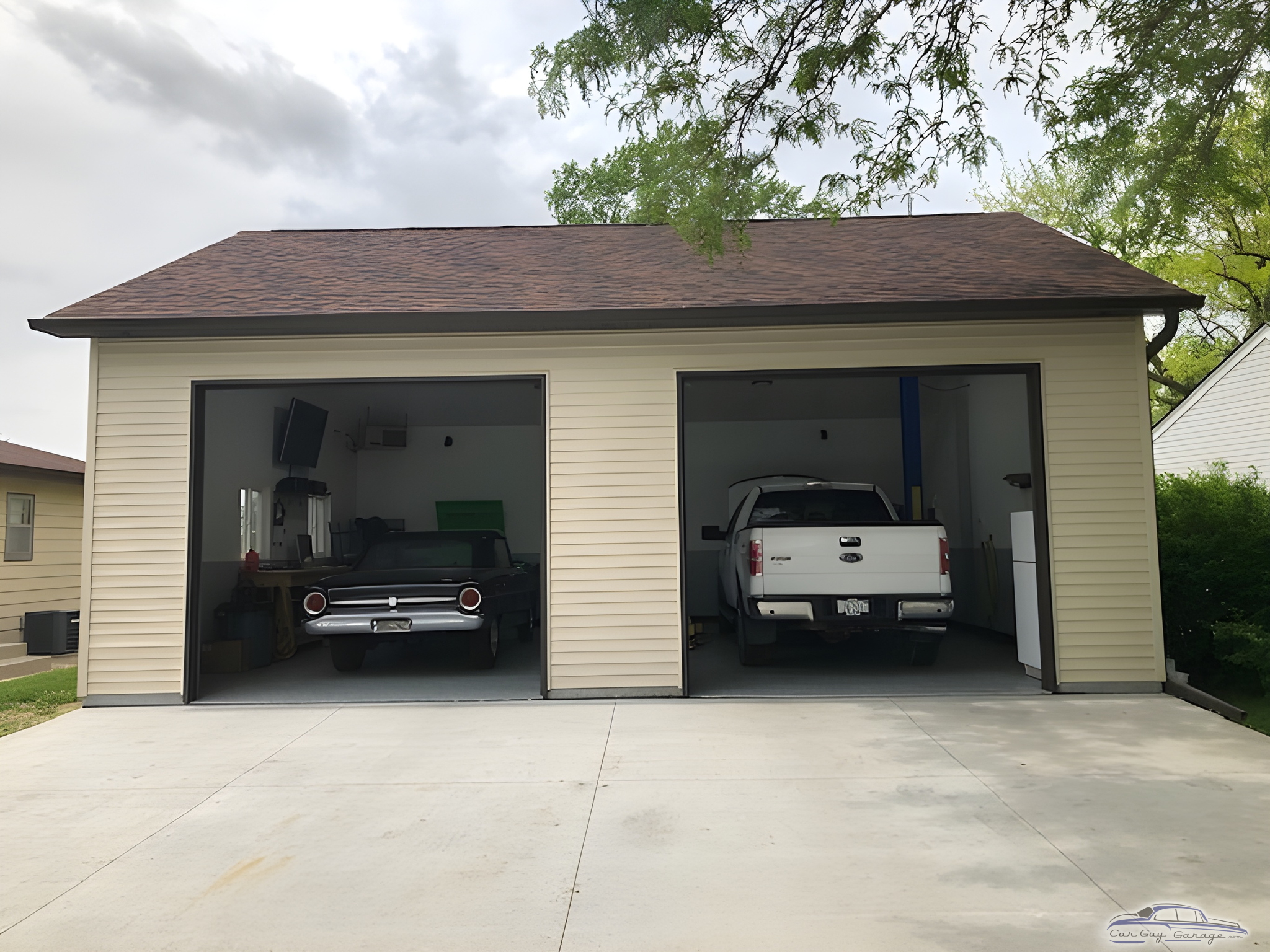 Two-car garage with classic car and truck - team15racing