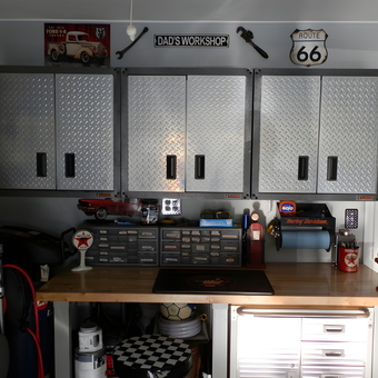 Diamond Plate Garage Cabinets and Workbench Setup - Bernie from Cleburne, TX