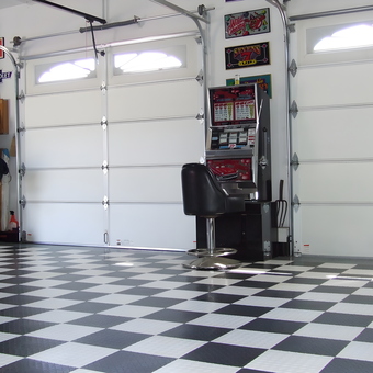 Checkered Garage Floor with Slot Machine and Decor - Rich from Minden, NV