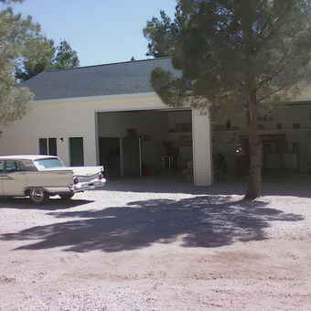 Spacious Garage with Classic Car and Workshop Tools - Dave from Washington, UT