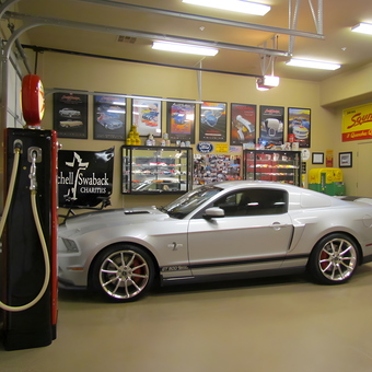 Classic Garage with Mustang, Gas Pump, and Wall Art - Bob from Paradise Valley, AZ