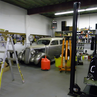 Classic Car Garage with Tools and Lift - Richie from Phillipsburg, NJ