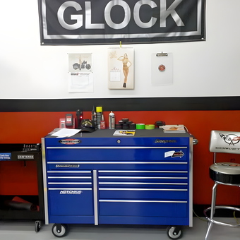 Blue Snap-on Tool Chest and Corvette Stool - Robert from Spring, TX